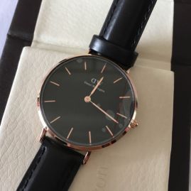 Picture of Daniel Wellington-32mm Female Model _SKU0907180328451610